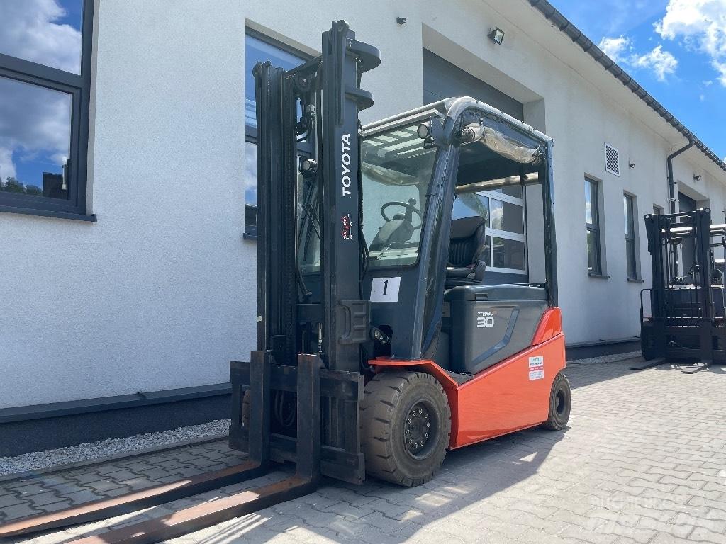Toyota 8FBMT30 Električni viljuškari