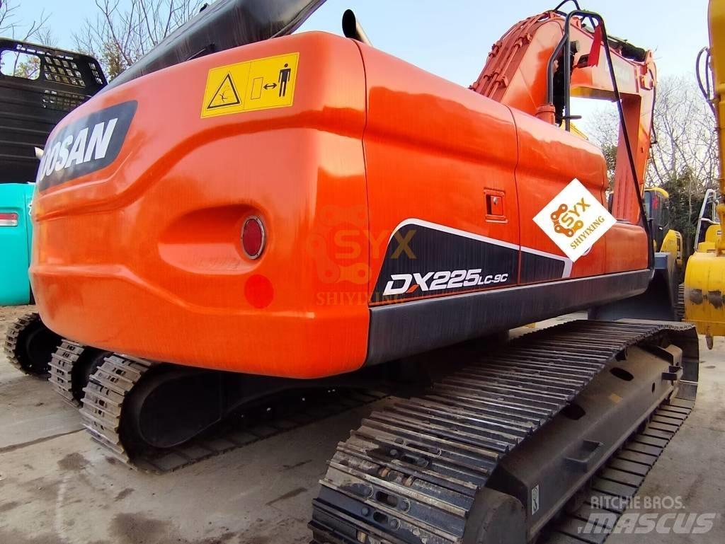 Doosan DX 225 LC Bageri guseničari