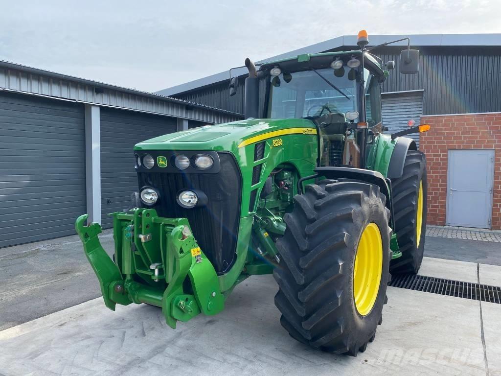 John Deere 8230 ILS Traktori