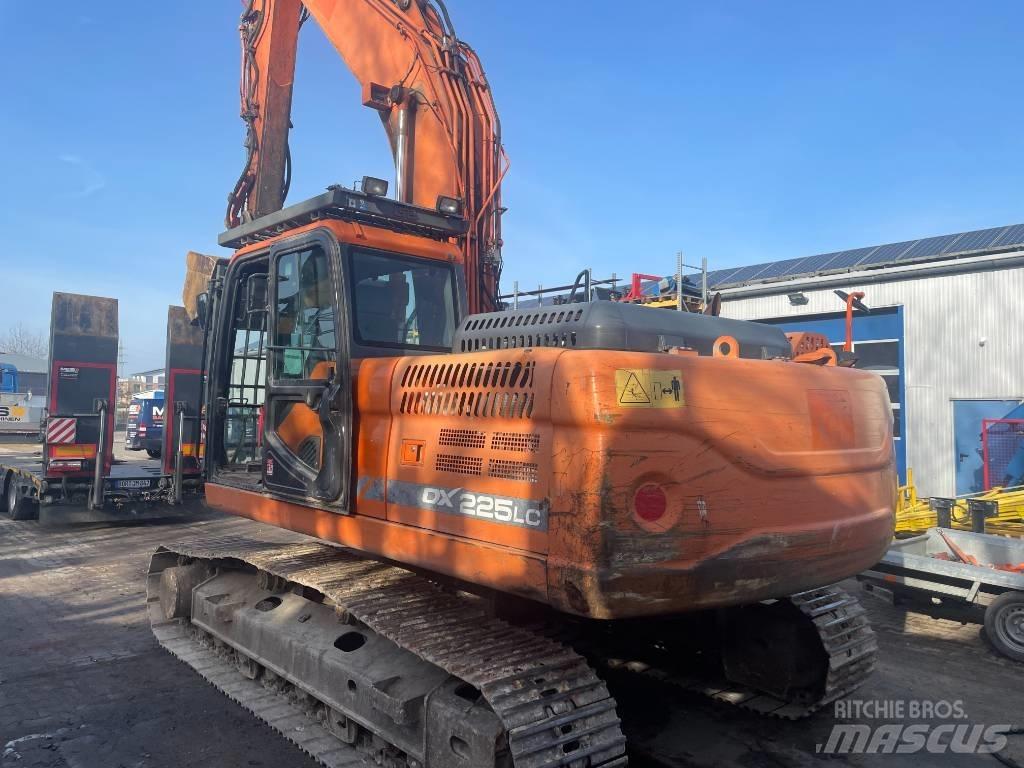 Doosan EXCA Bageri guseničari
