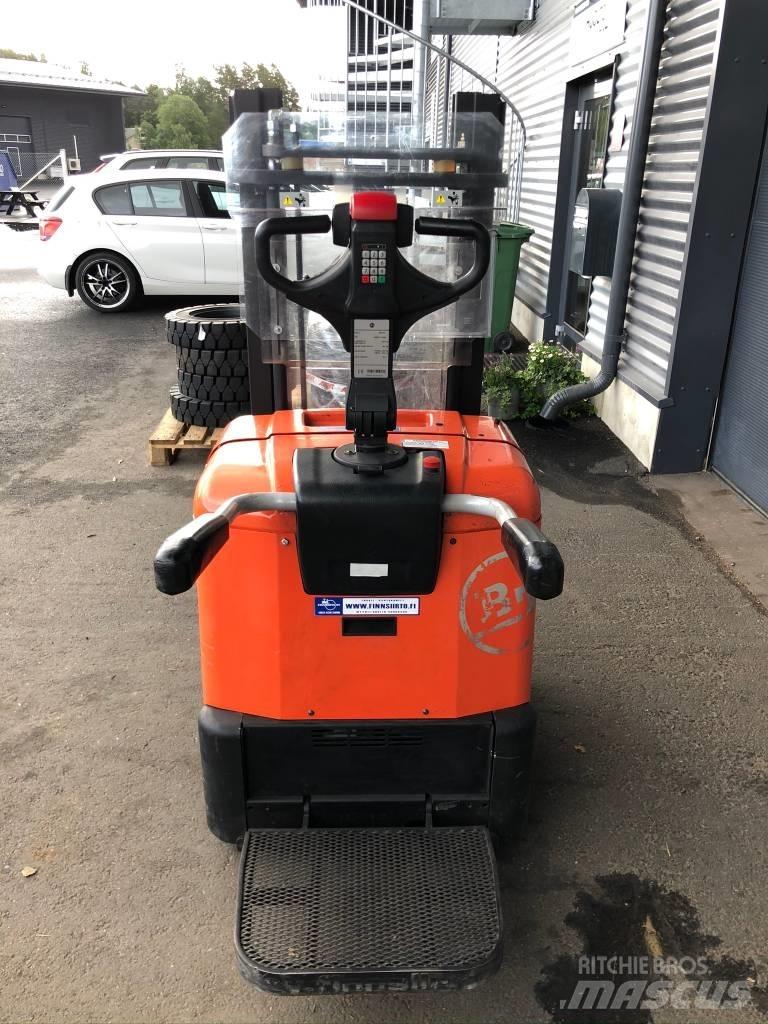 BT SPE 125 Samopogonski ručni viljuškari