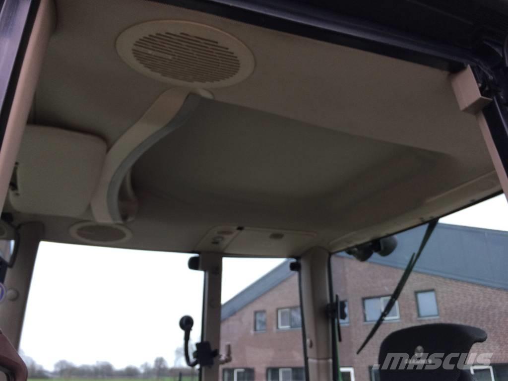 John Deere 6820 AP Traktori