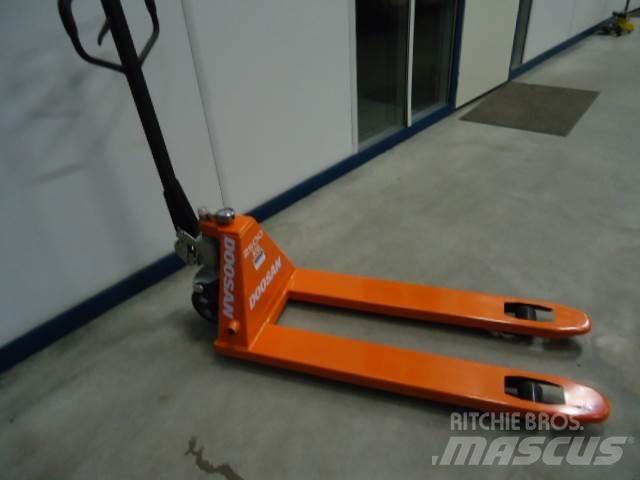 Doosan Pallettruck Ručni paletar
