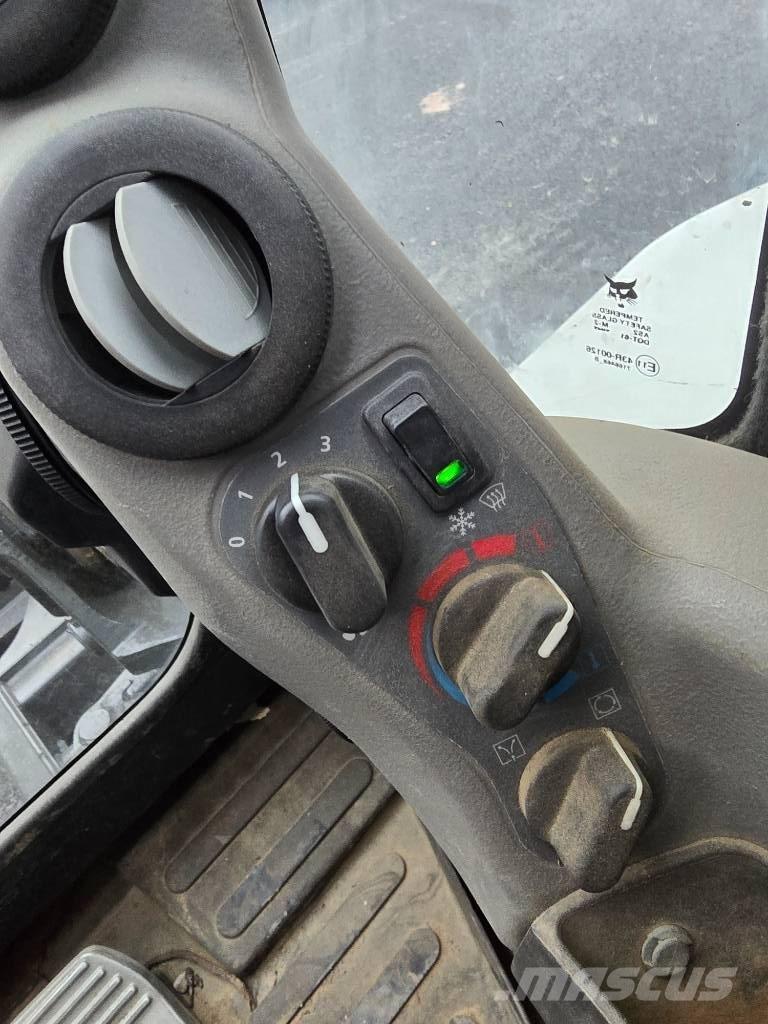 Bobcat E55 Mini bageri < 7t