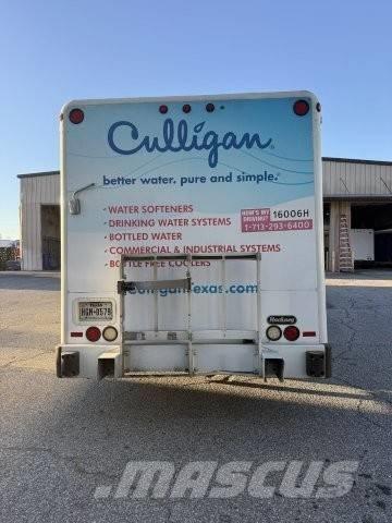 Hino 338 Kamioni za prevoz pića