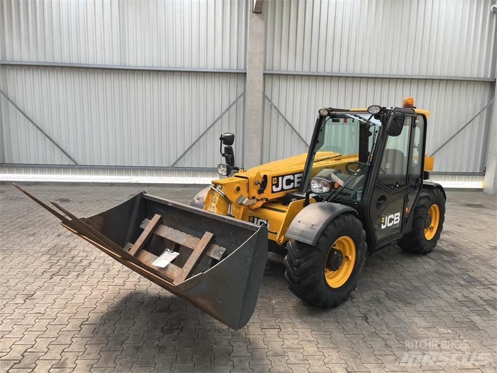 JCB 525-60 Hi Viz Poljoprivredni teleskopski utovarivači