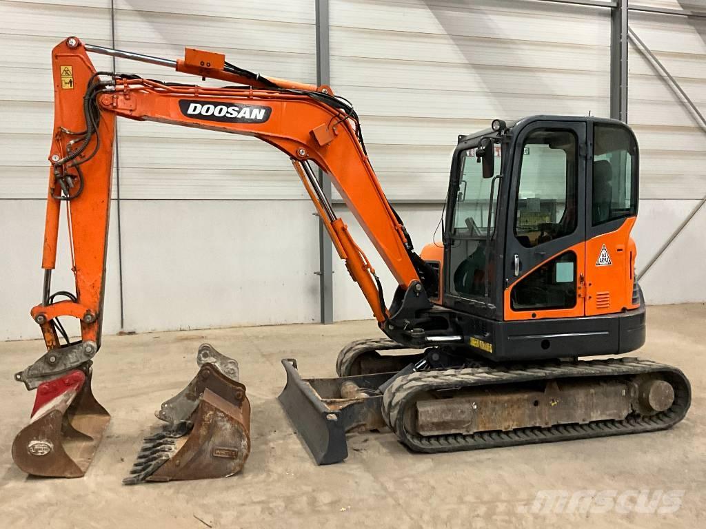 Doosan DX 63-3 Mini bageri < 7t