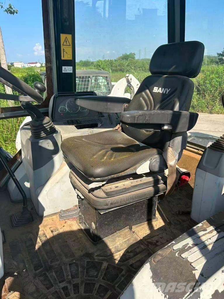 Sany BL 70 C Rovokopači