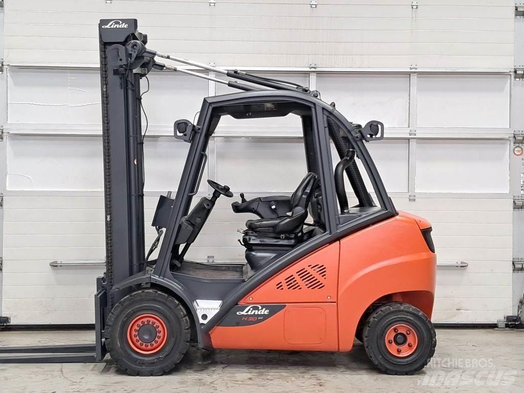 Linde H30D-02 Dizelski viljuškari