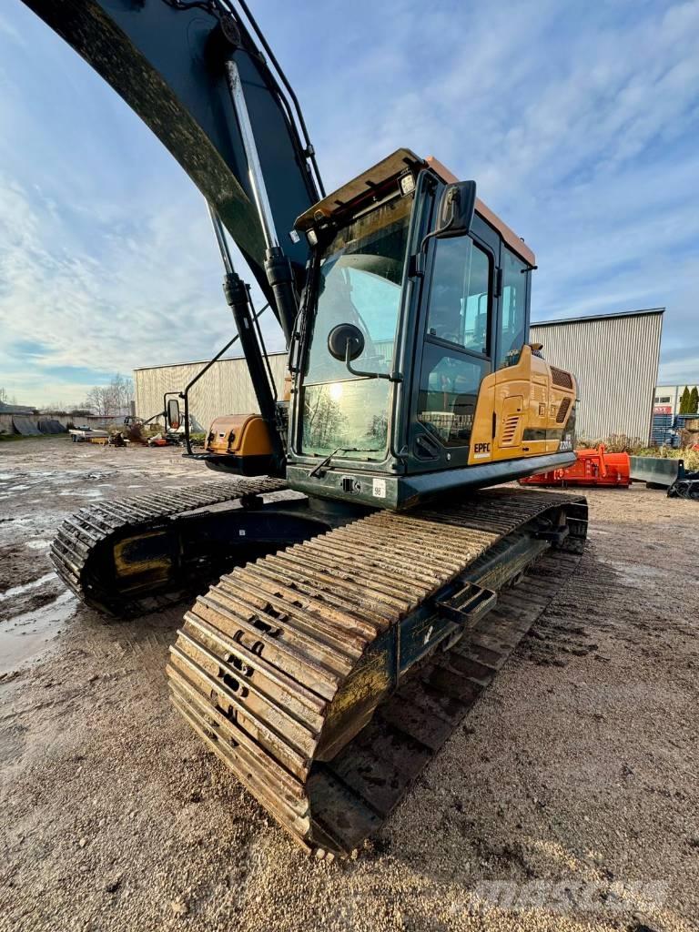 Hyundai HX 220 AL Bageri guseničari