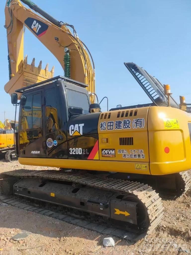 CAT 320D2L Bageri guseničari