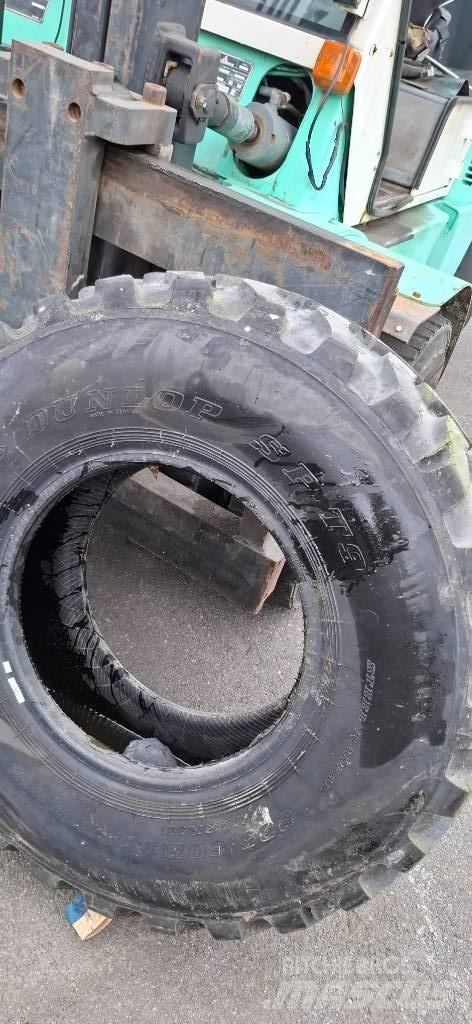 Dunlop 335/80R18 Gume, točkovi i felne