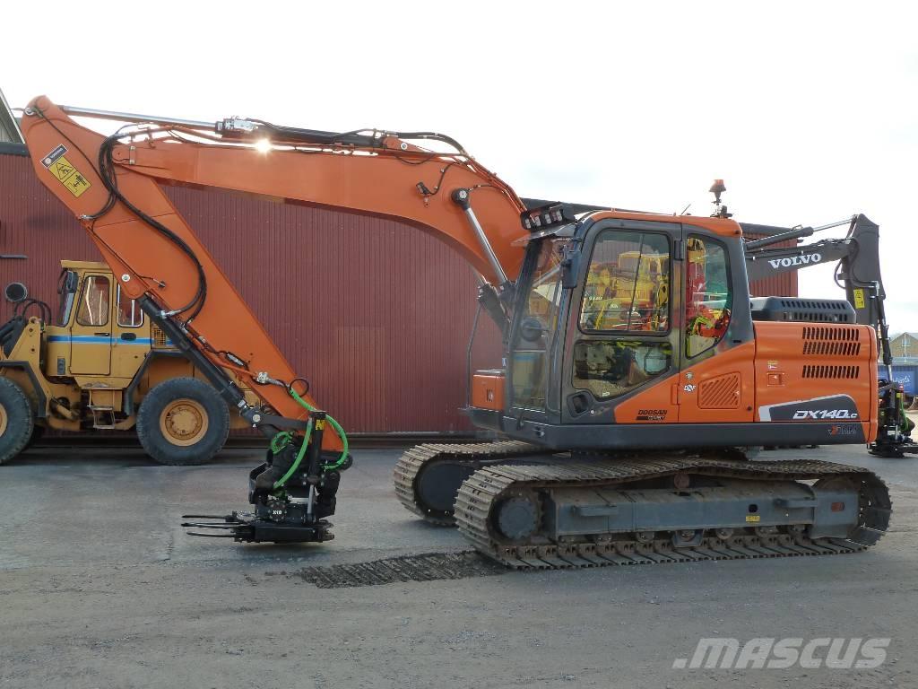 Doosan DX140LC-5 Bageri guseničari
