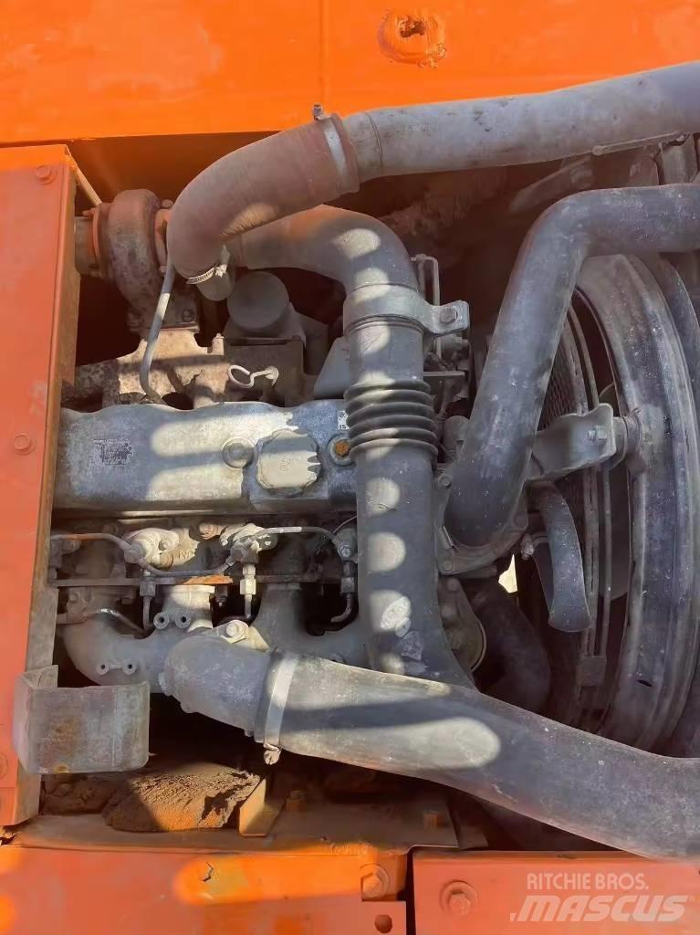 Hitachi ZX 120 Bageri guseničari