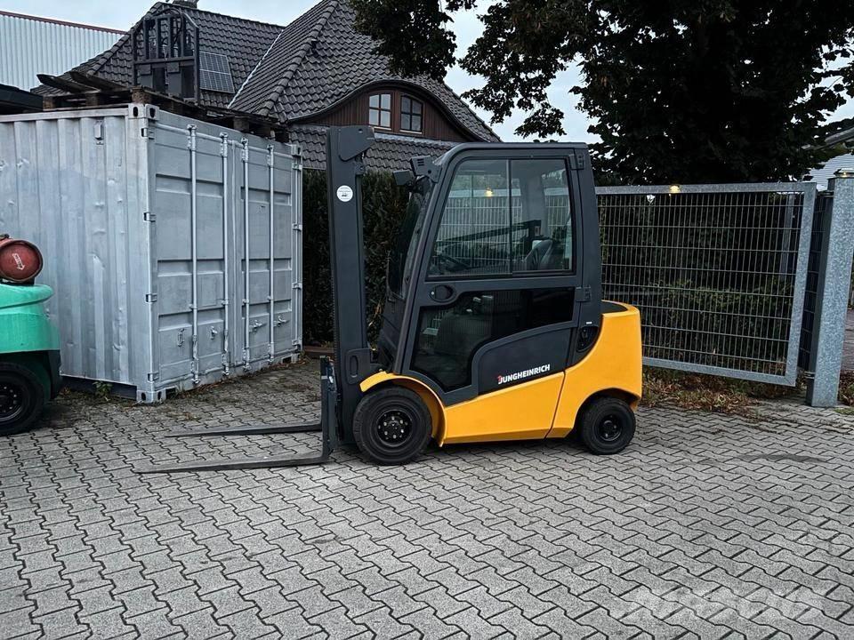 Jungheinrich DFG 320 Dizelski viljuškari