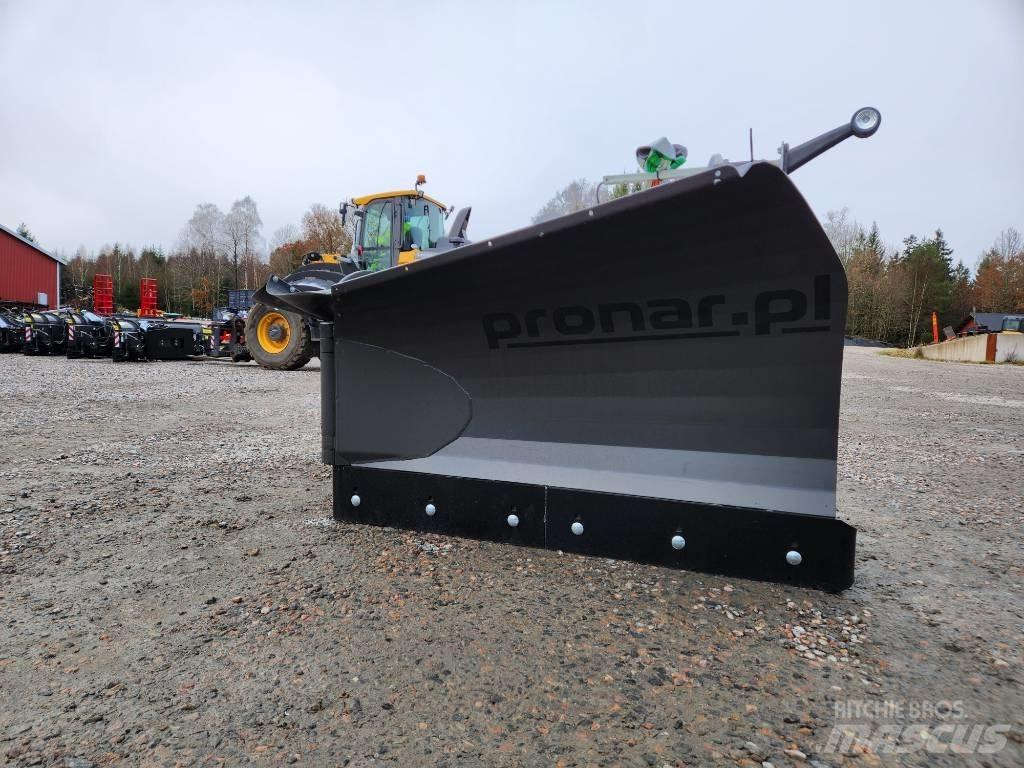 Pronar PUV 3300 M Plugovi