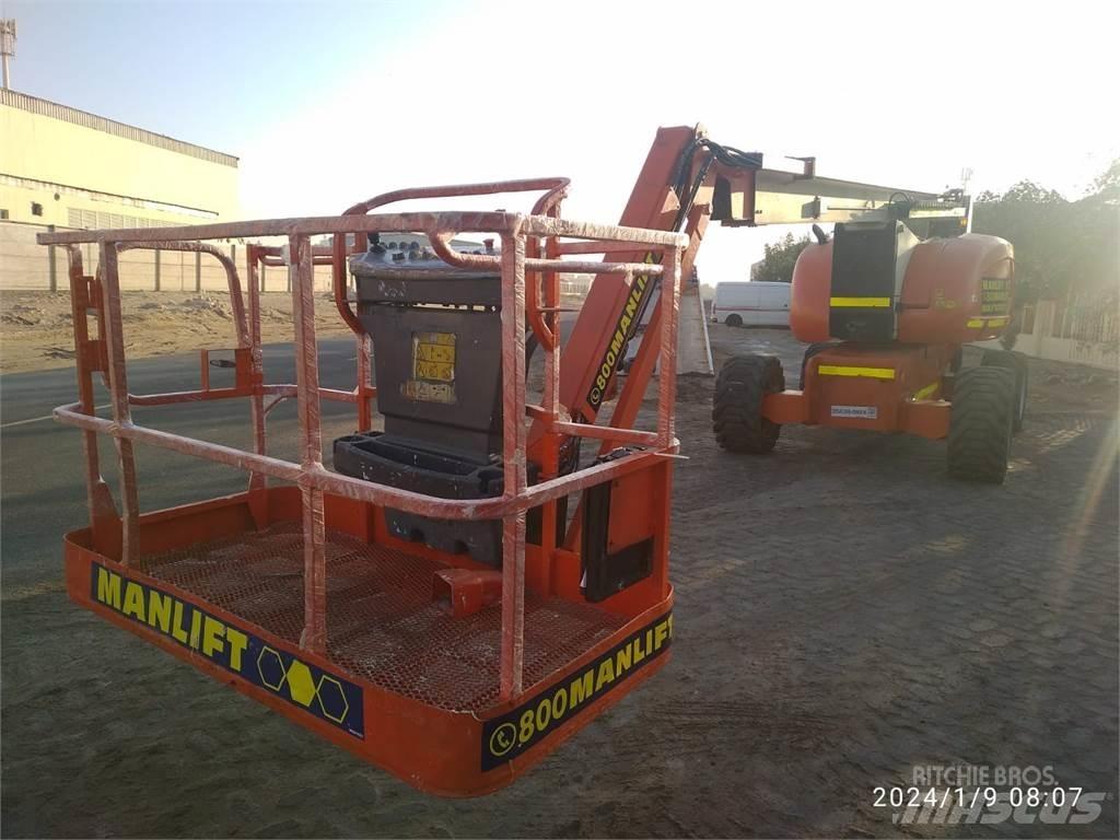 JLG 800AJ Zglobne podizne platforme