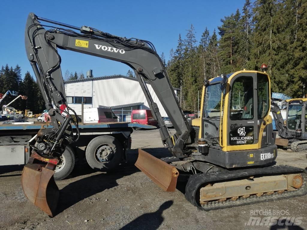 Volvo ECR 88 PLUS Midi bageri 7t – 12t