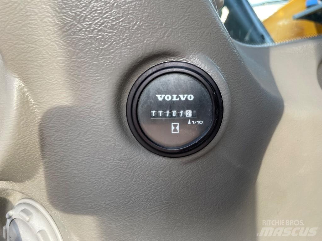 Volvo EC 480 E L Bageri guseničari