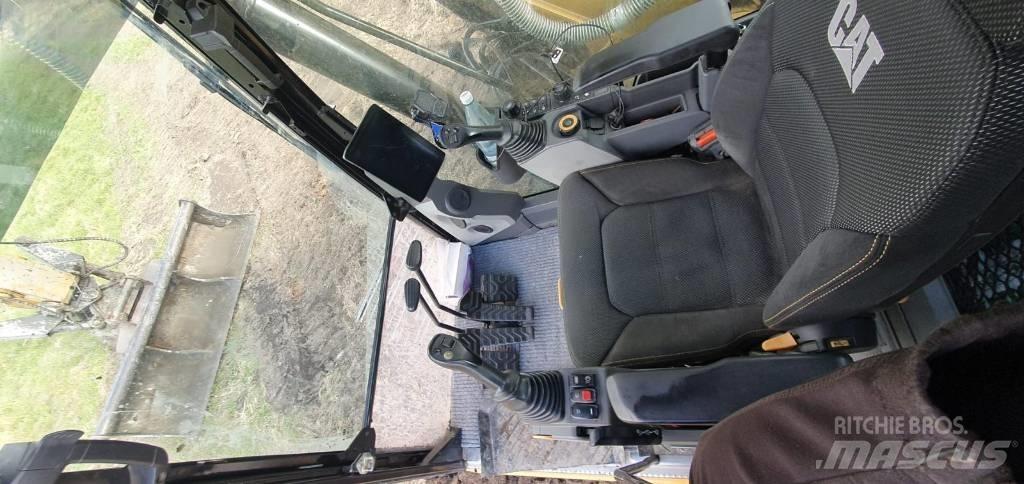 CAT 320 Bageri guseničari