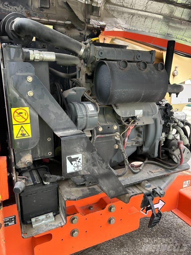 JLG 450 AJ Zglobne podizne platforme