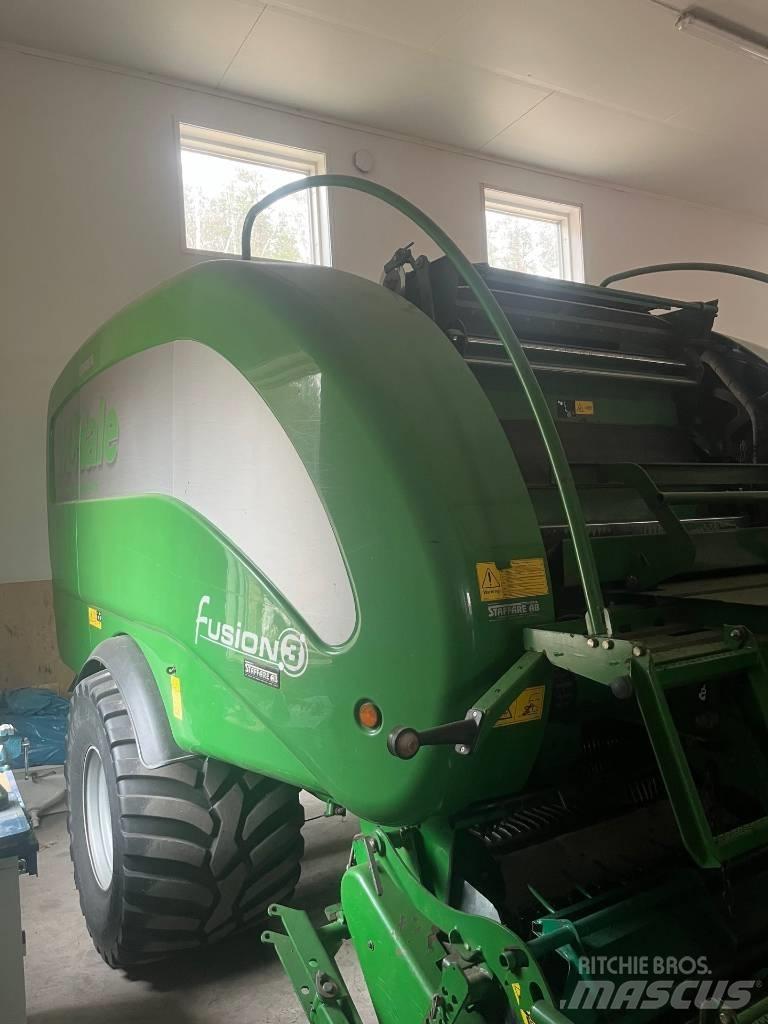 McHale Fusion 3 Prese/balirke za rolo bale