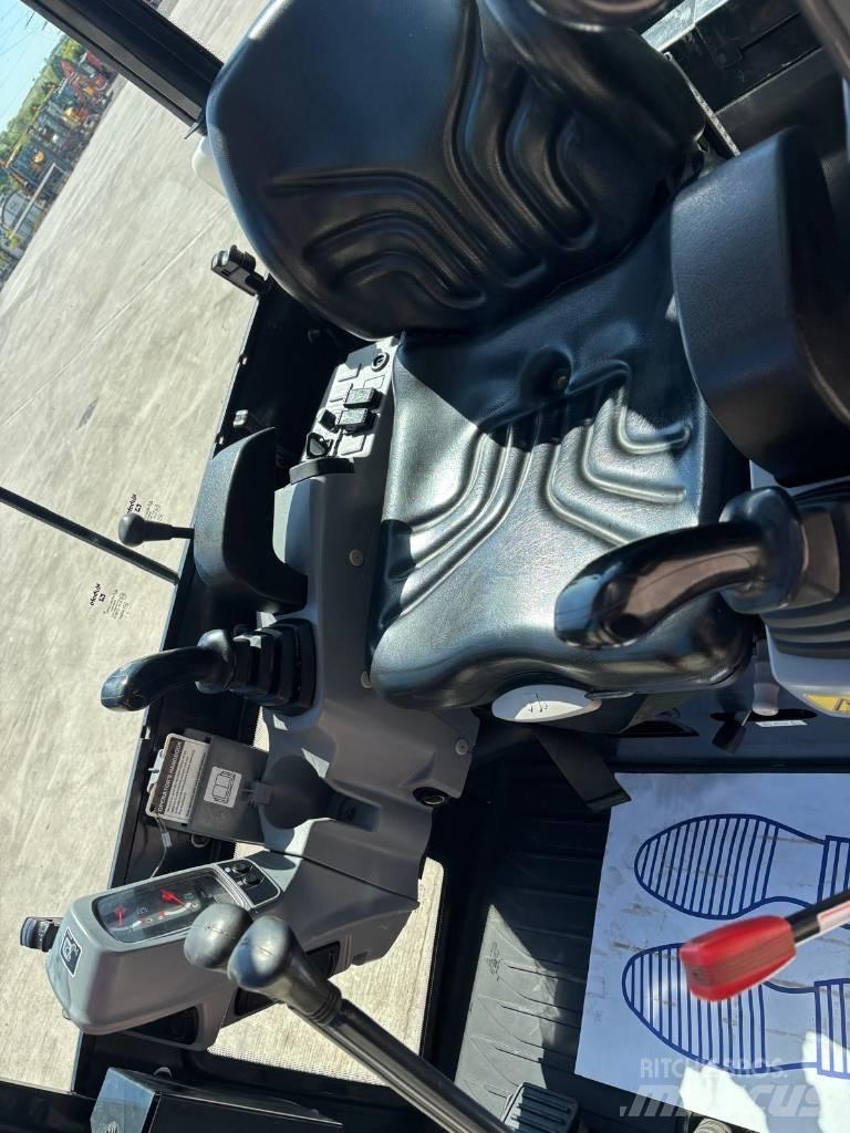 Kubota KX 015-4 Mini bageri < 7t