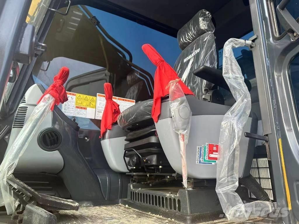 Komatsu PC450-8 Bageri guseničari