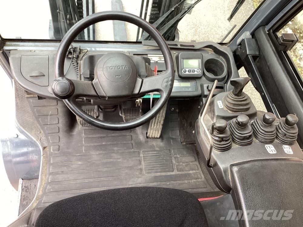 Toyota 8FDJF35 Dizelski viljuškari