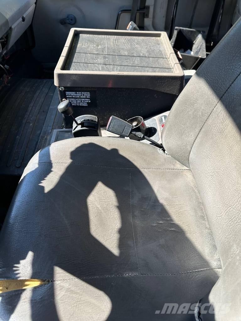 DAF Leyland Rol kiper kamioni sa kukom za podizanje tereta