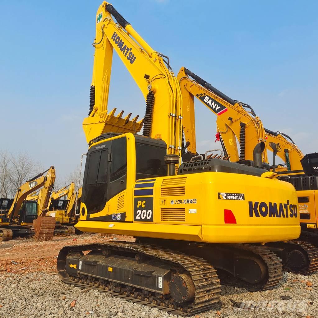 Komatsu PC200-8 Bageri guseničari