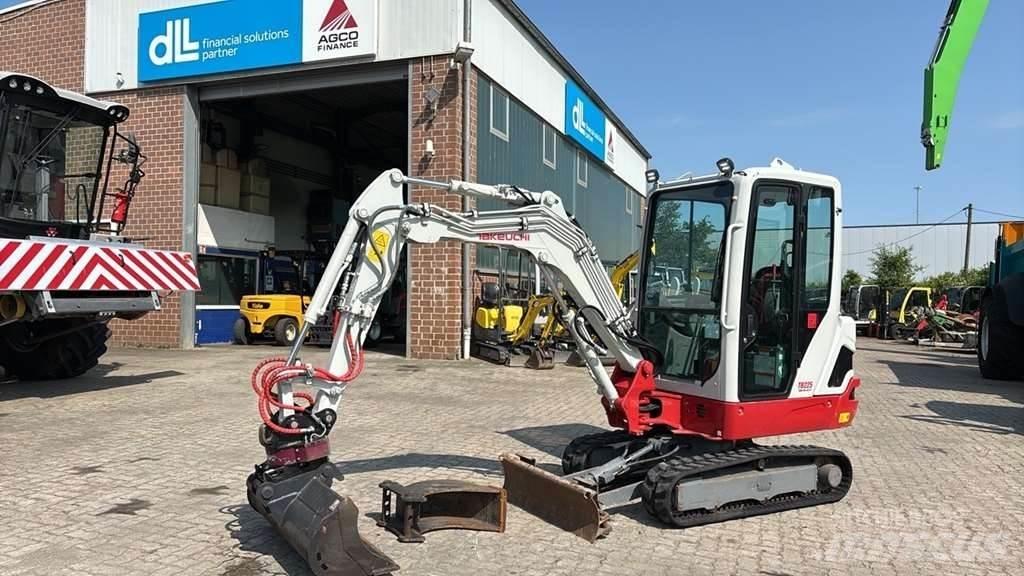 Takeuchi TB225 Mini bageri < 7t