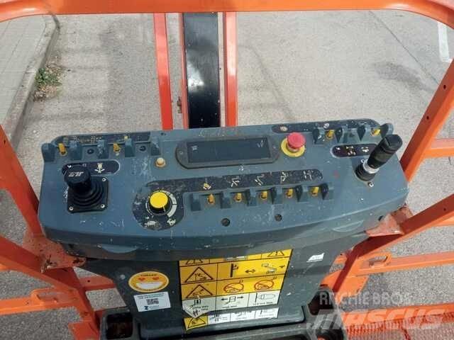 JLG 800 AJ Zglobne podizne platforme