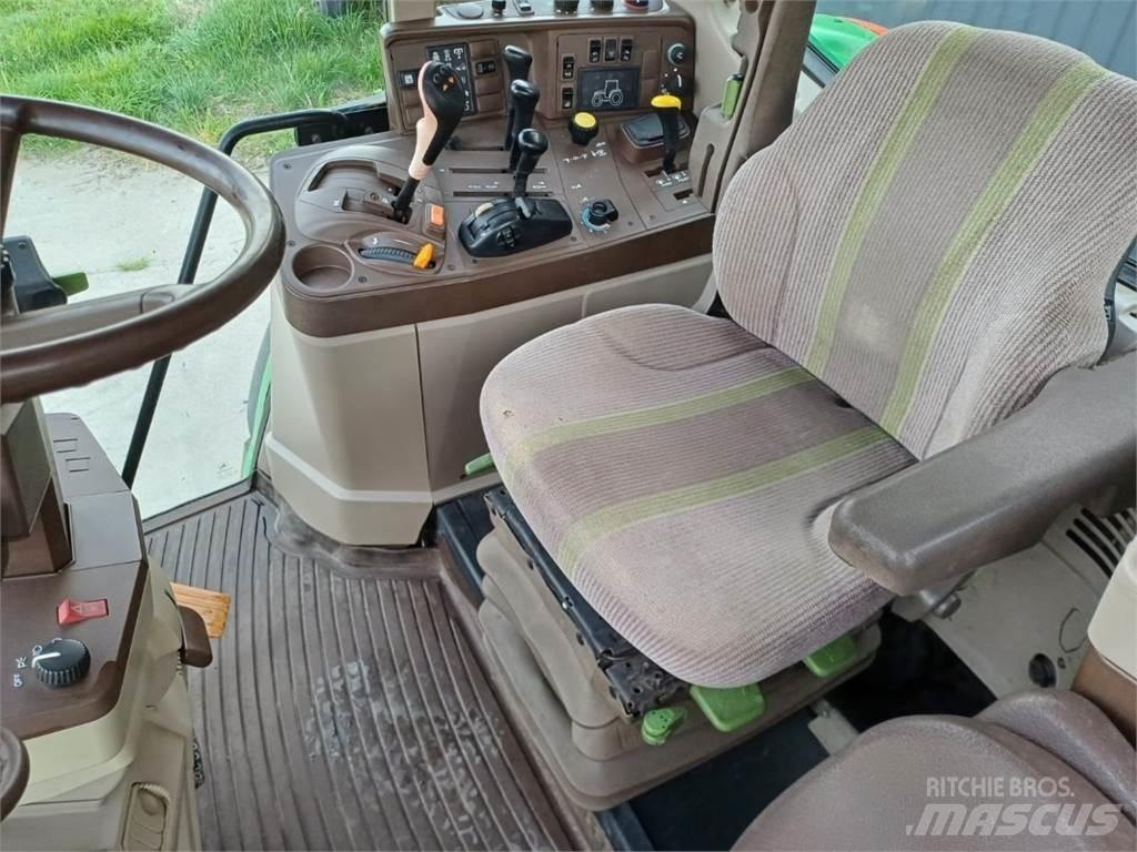 John Deere 6820 Traktori