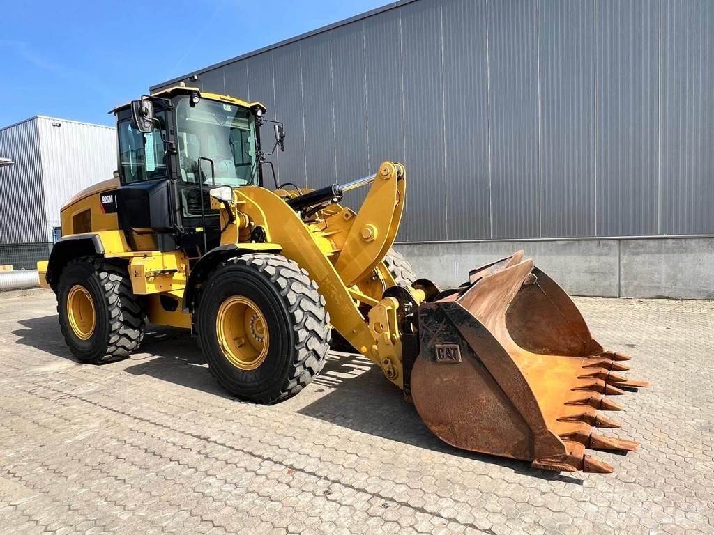 CAT 926M Utovarivači na točkove