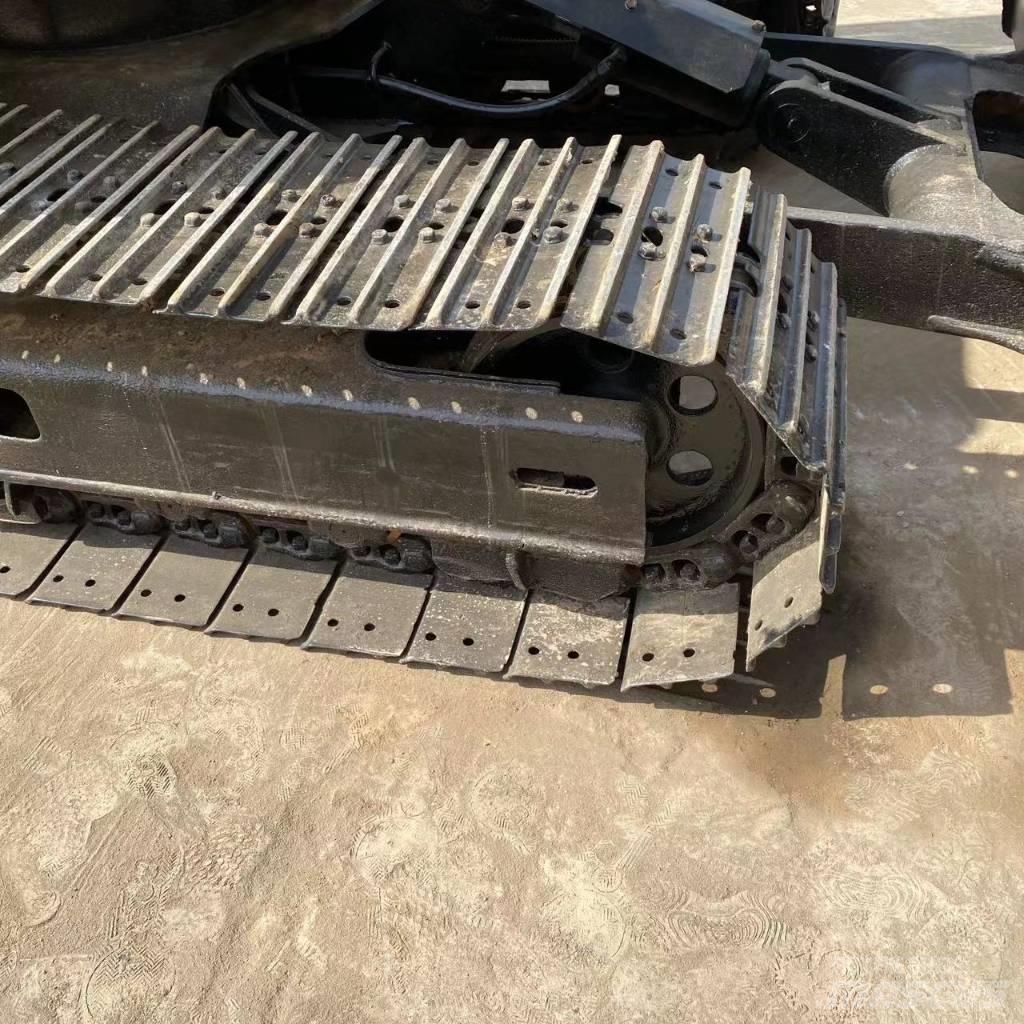 Komatsu PC 60 Midi bageri 7t – 12t