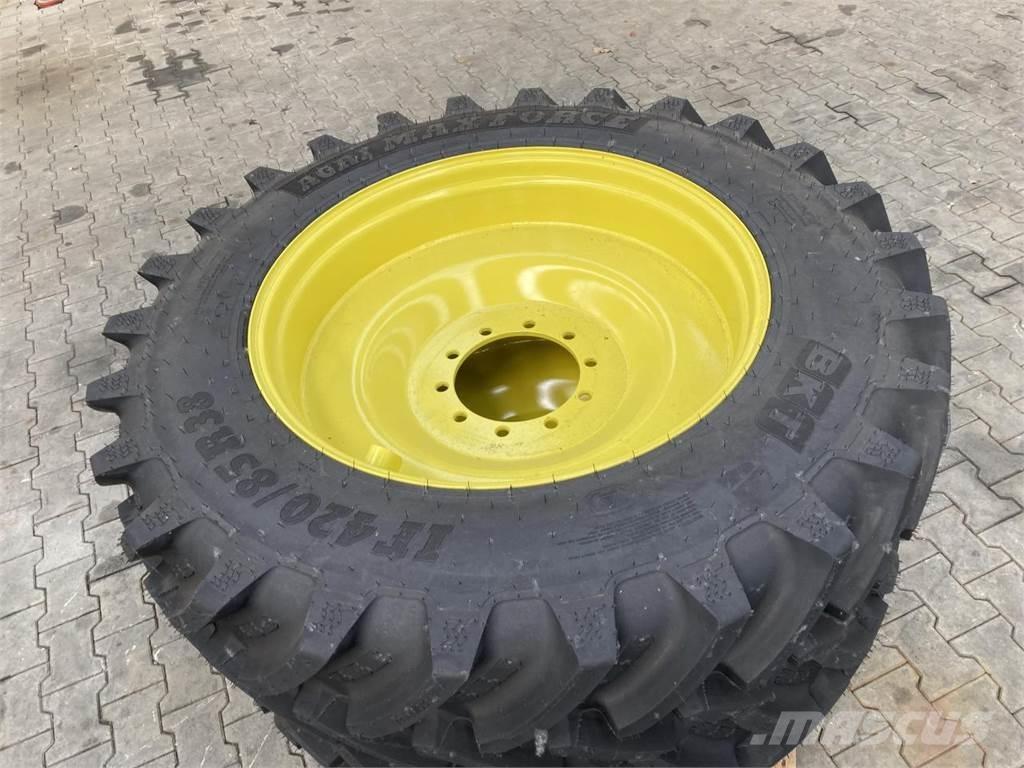 BKT 420/85R38 Gume, točkovi i felne