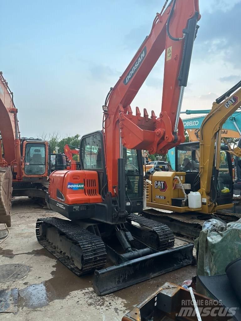 Doosan DX 60 Midi bageri 7t – 12t