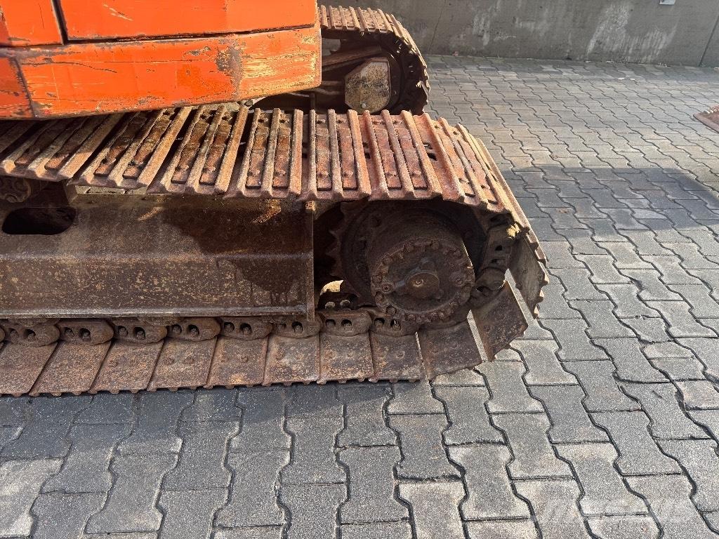 Hitachi EX 60 Mini bageri < 7t