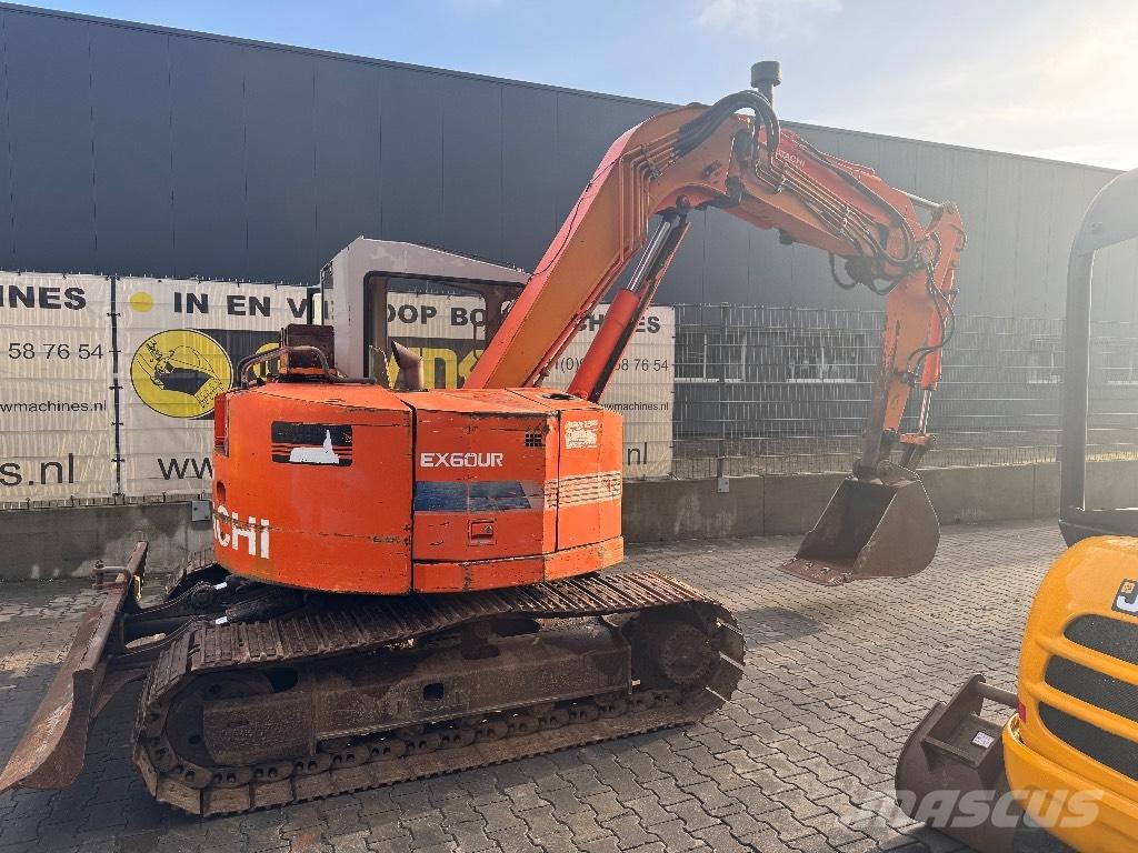 Hitachi EX 60 Mini bageri < 7t