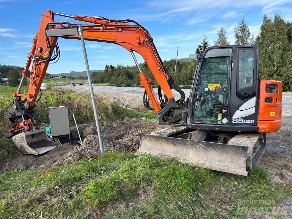 Hitachi ZX 85 US B-6 Midi bageri 7t – 12t