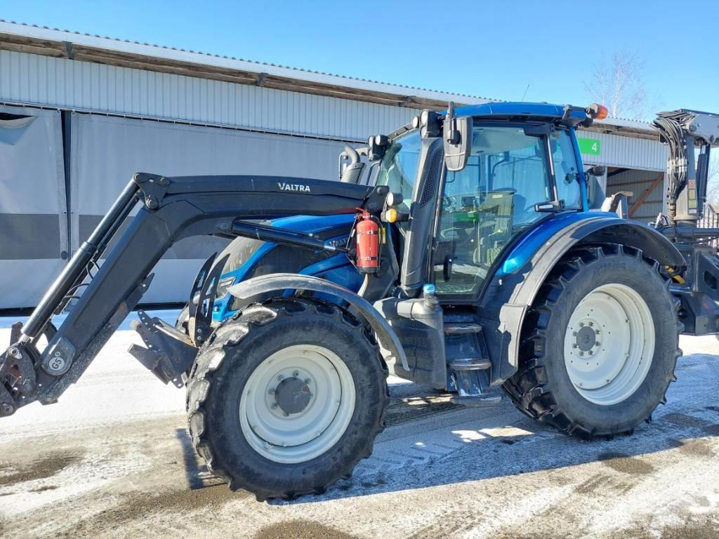 Valtra N 154 Traktori