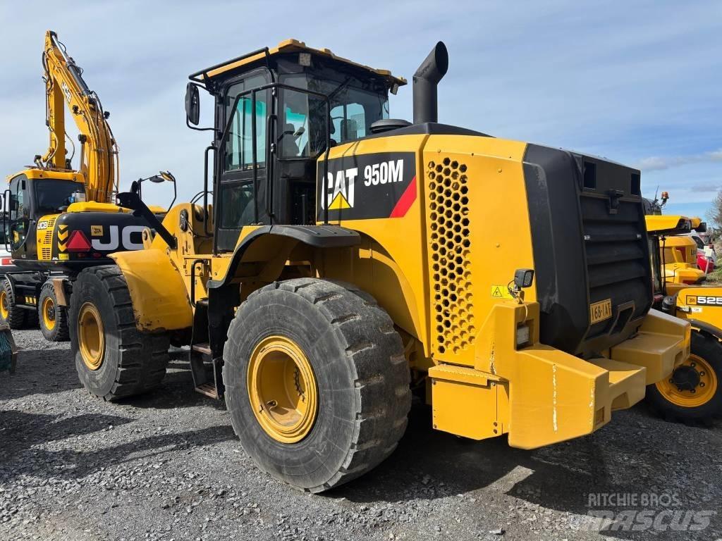 CAT 950M Utovarivači na točkove