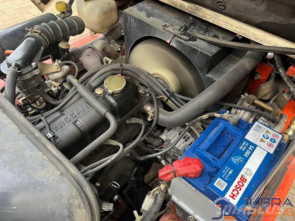 Nissan APJ02A25PU Plinski viljuškari