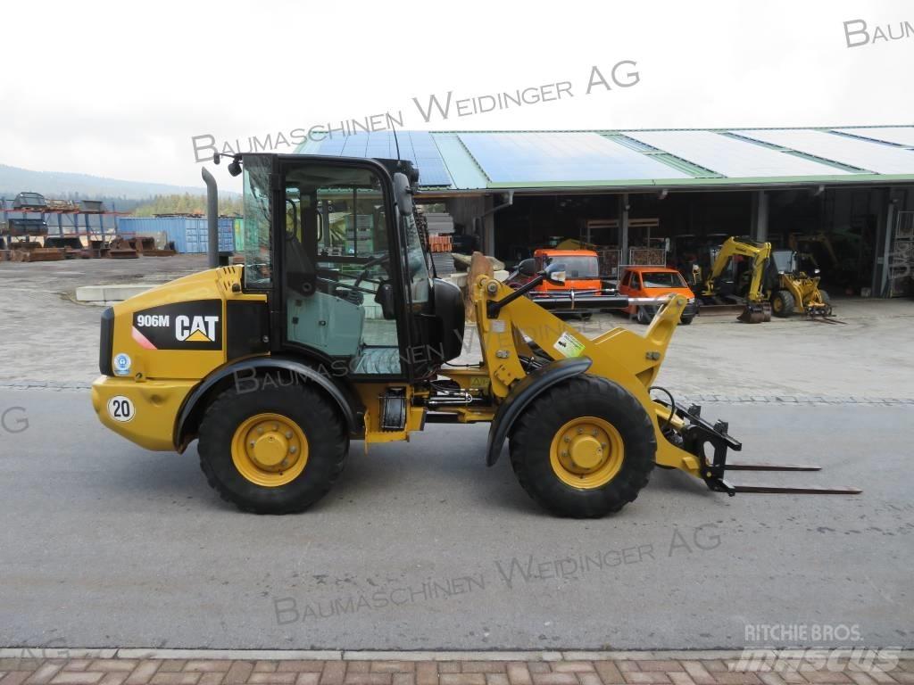 CAT 906M Utovarivači na točkove