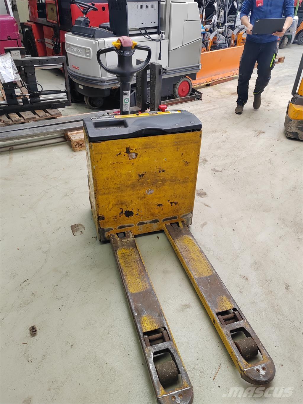 OM TL 18 Ručni električni viljuškar