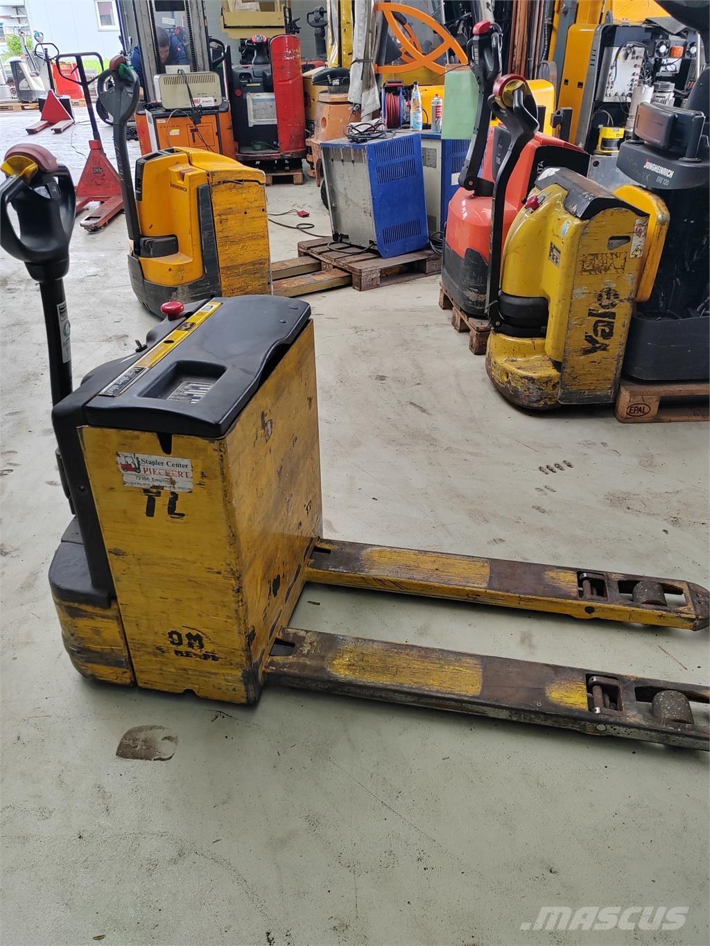 OM TL 18 Ručni električni viljuškar