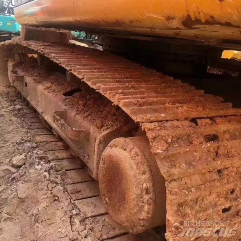 CAT 324 Bageri guseničari