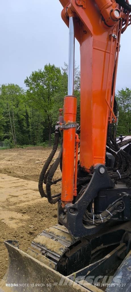 Hitachi Zaxis 85 USB Midi bageri 7t – 12t
