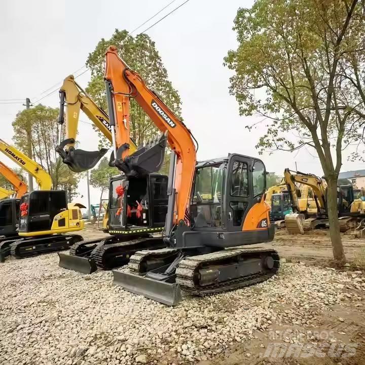 Doosan DX 60 Bageri guseničari
